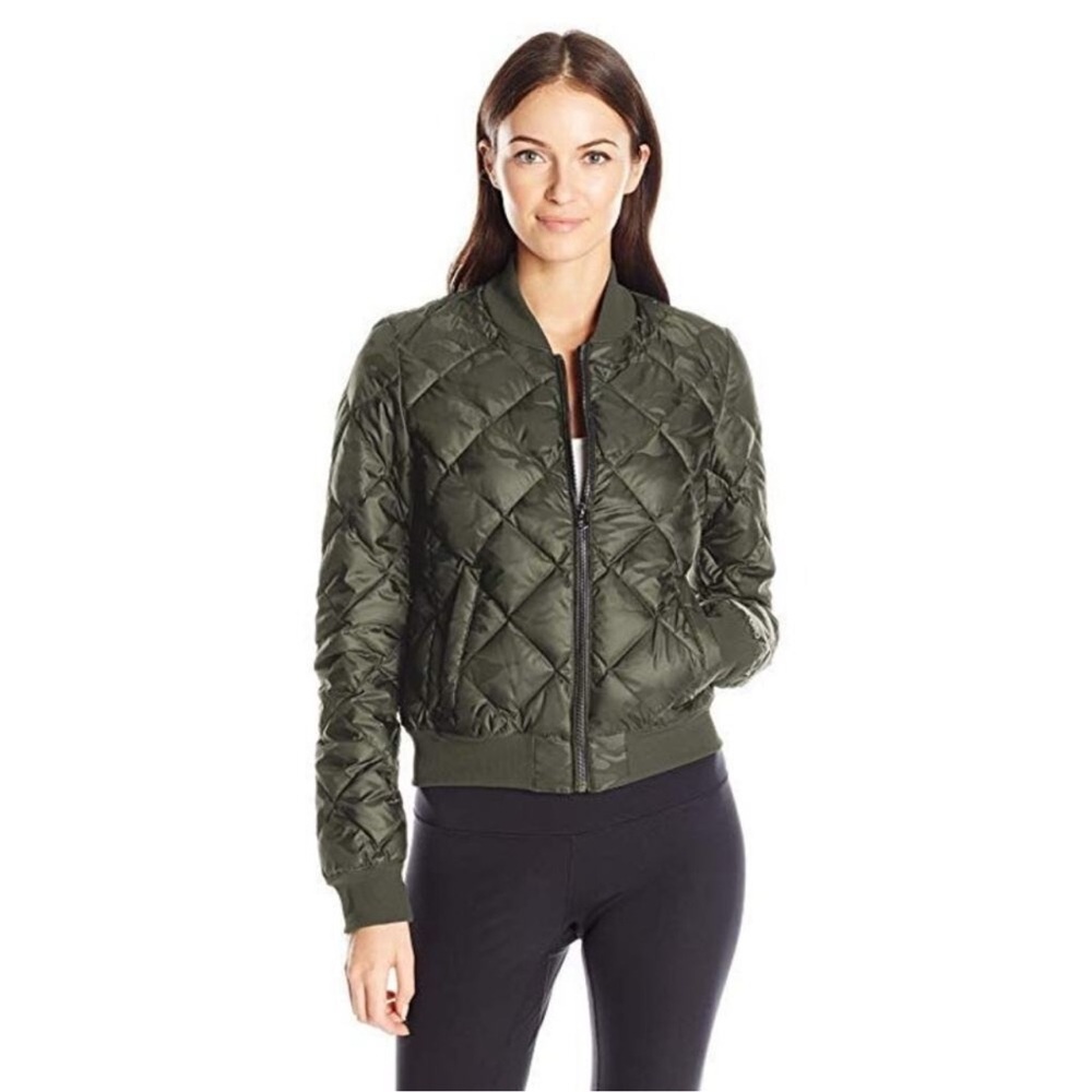 Alo Yoga Idol Green Camo Quilted Down Puffer Bomber Jacket Full Zip.  Size M